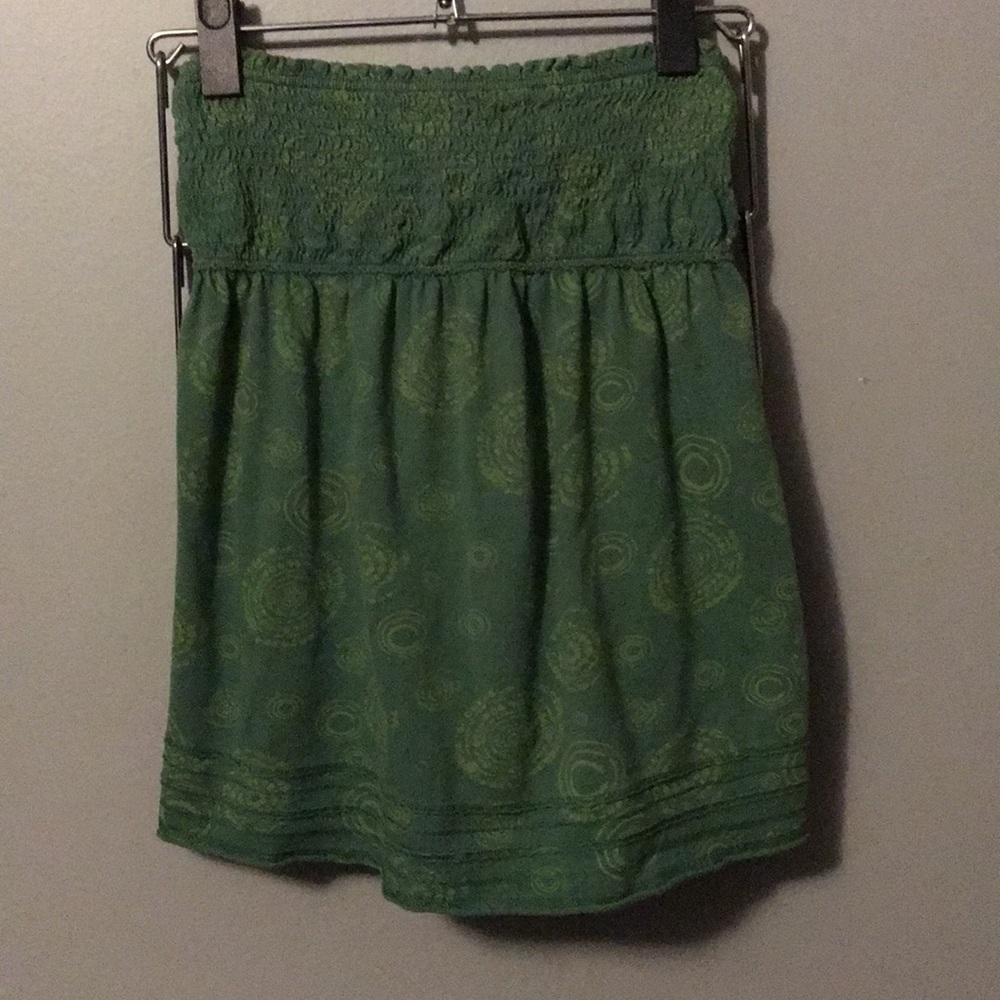 Green strapless stretch top